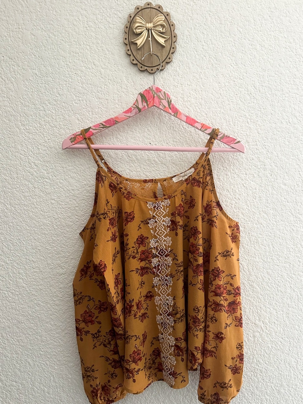 Floral Lace-Trim Mustard Cold Shoulder Women's Top
